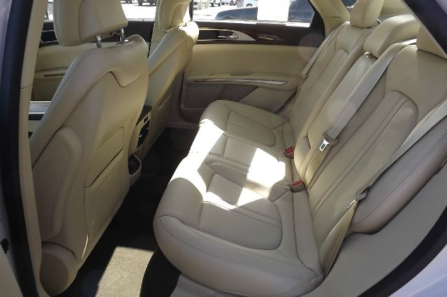 2013 Lincoln MKZ EX - DUAL Power Doors