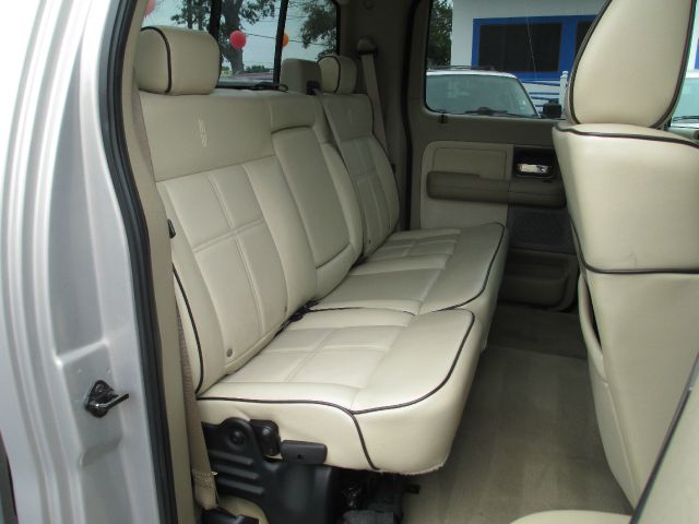 2006 Lincoln Mark LT Ram 3500 Diesel 2-WD