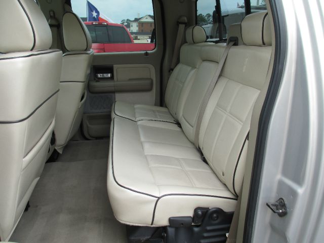 2006 Lincoln Mark LT Ram 3500 Diesel 2-WD