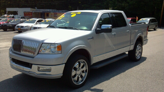 2006 Lincoln Mark LT Base