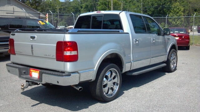 2006 Lincoln Mark LT Base