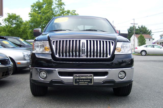 2006 Lincoln Mark LT Ram 3500 Diesel 2-WD