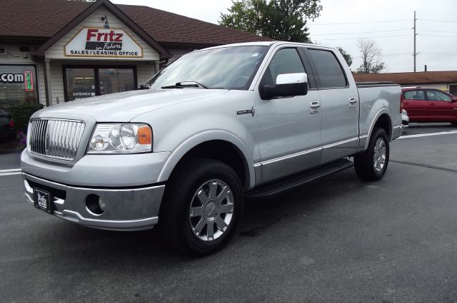 2006 Lincoln Mark LT Ram 3500 Diesel 2-WD