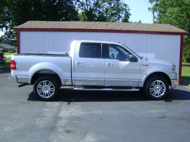 2007 Lincoln Mark LT Ram 3500 Diesel 2-WD