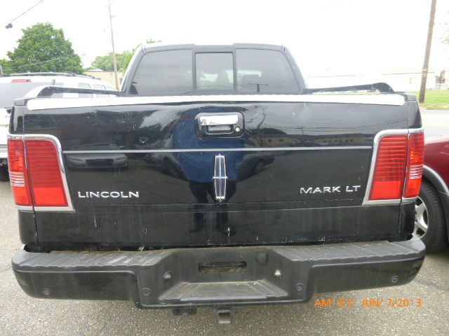 2007 Lincoln Mark LT Ram 3500 Diesel 2-WD