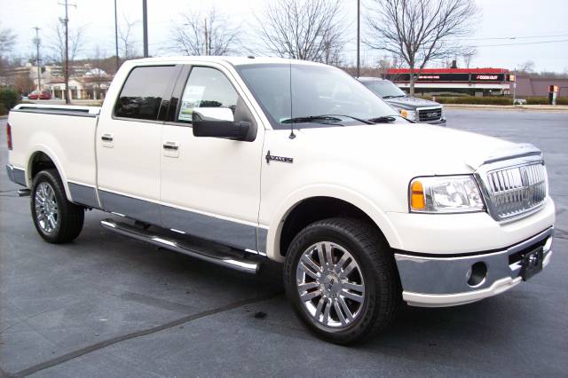 2008 Lincoln Mark LT Base