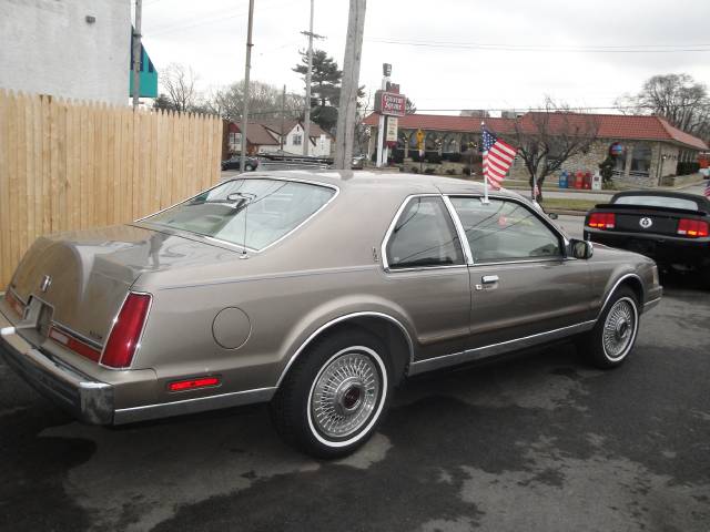 1986 Lincoln Mark VII Base