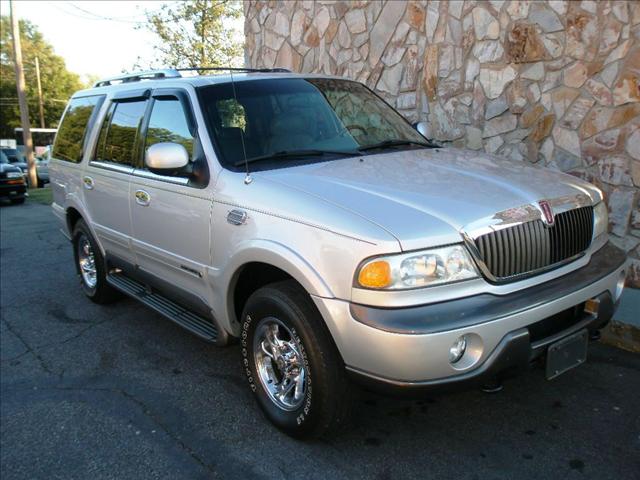 1998 Lincoln Navigator SLT 25