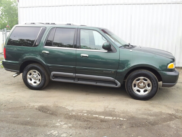 1998 Lincoln Navigator Ram 3500 Diesel 2-WD