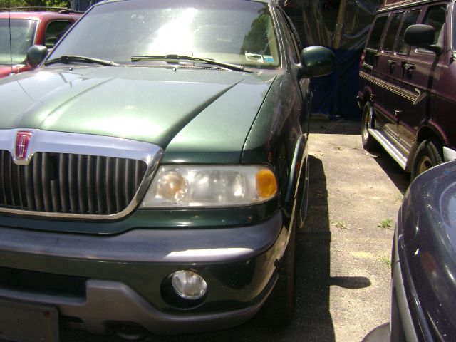 1998 Lincoln Navigator Ram 3500 Diesel 2-WD