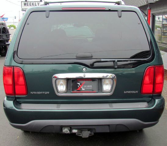 1998 Lincoln Navigator Ram 3500 Diesel 2-WD