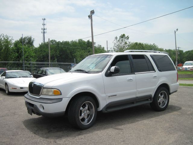 1998 Lincoln Navigator Ram 3500 Diesel 2-WD