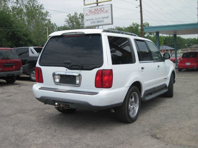 1998 Lincoln Navigator Ram 3500 Diesel 2-WD