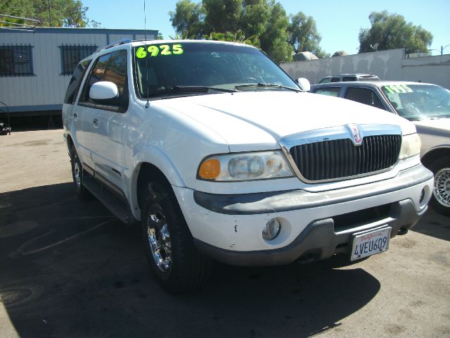 1999 Lincoln Navigator Ram 3500 Diesel 2-WD