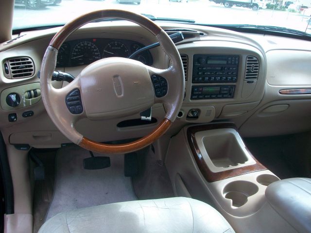 1999 Lincoln Navigator Unknown