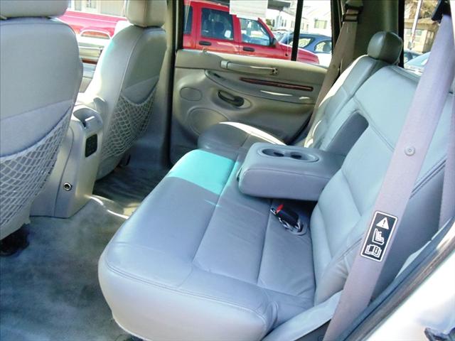 1999 Lincoln Navigator Base