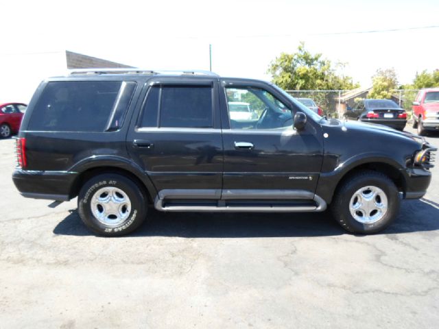 1999 Lincoln Navigator Ram 3500 Diesel 2-WD