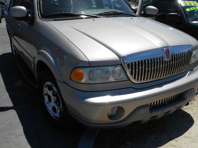 2000 Lincoln Navigator Ram 3500 Diesel 2-WD