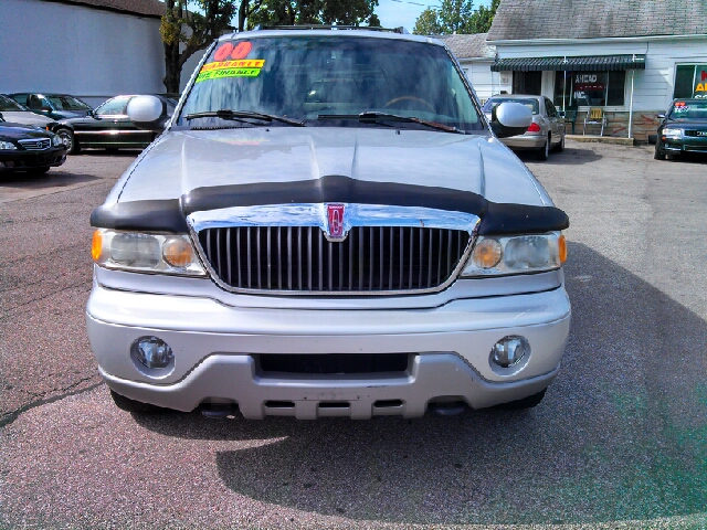 2000 Lincoln Navigator Ram 3500 Diesel 2-WD