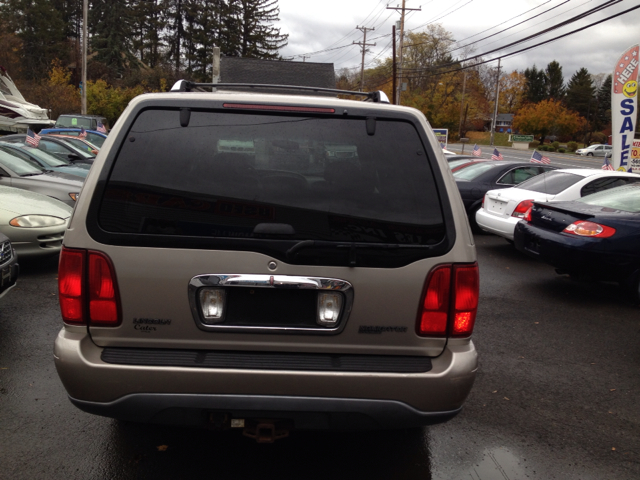 2000 Lincoln Navigator Ram 3500 Diesel 2-WD