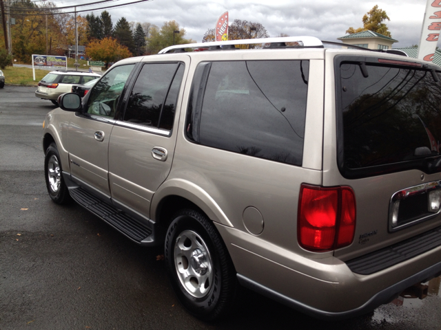 2000 Lincoln Navigator Ram 3500 Diesel 2-WD