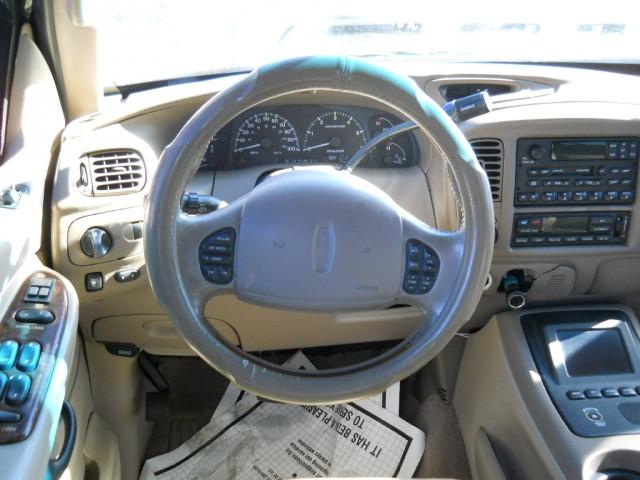 2000 Lincoln Navigator 2 Dr SC2 Coupe