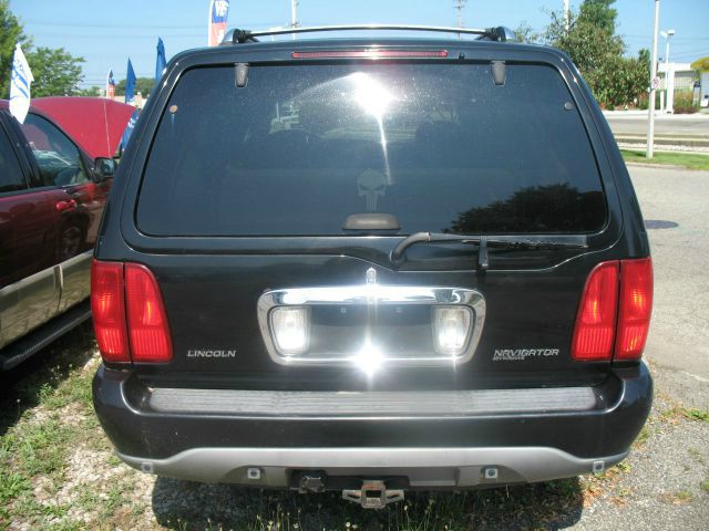 2001 Lincoln Navigator Ram 3500 Diesel 2-WD