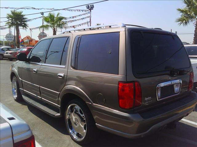 2001 Lincoln Navigator Unknown