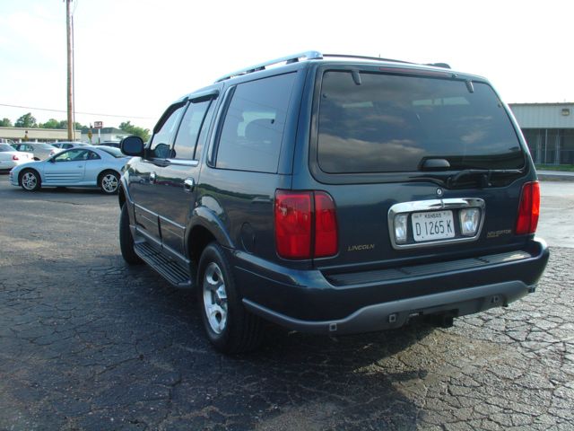 2001 Lincoln Navigator Ram 3500 Diesel 2-WD