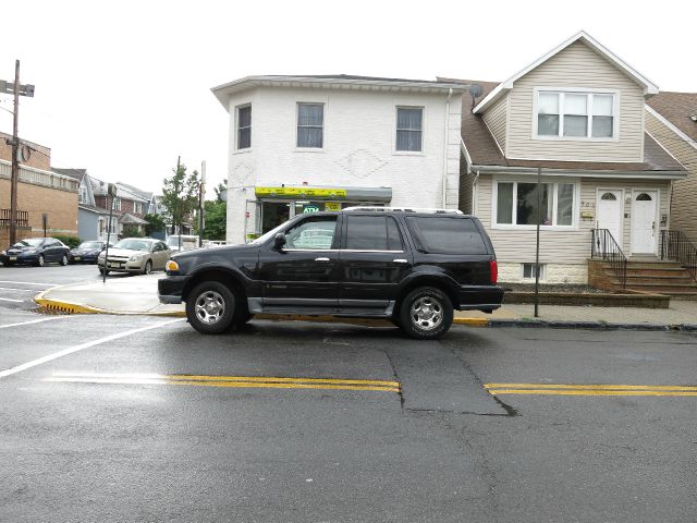 2001 Lincoln Navigator Unknown