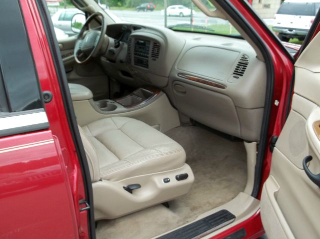 2002 Lincoln Navigator Ram 3500 Diesel 2-WD