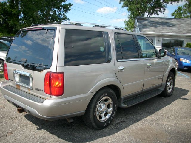 2002 Lincoln Navigator Ram 3500 Diesel 2-WD