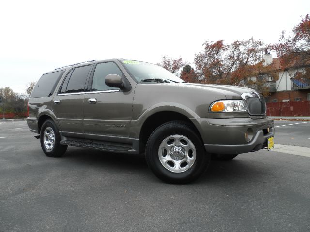 2002 Lincoln Navigator 128i BMW Certified Coupe