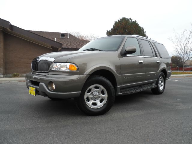 2002 Lincoln Navigator 128i BMW Certified Coupe