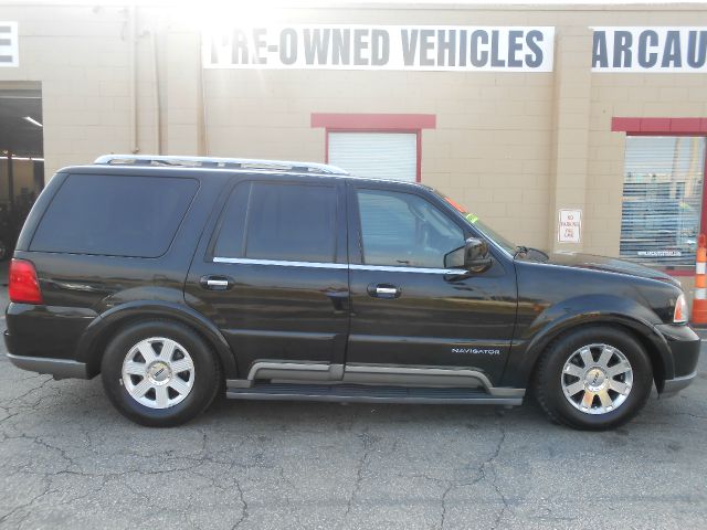 2003 Lincoln Navigator 2dr Coupe Convertible