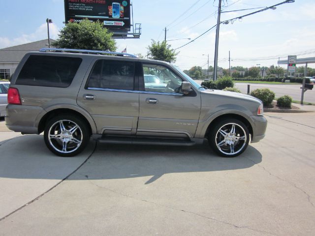 2003 Lincoln Navigator Sport W/navigation