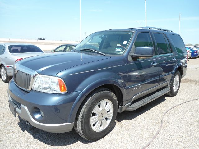 2003 Lincoln Navigator Wagon SE