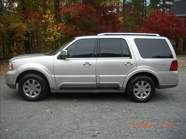 2003 Lincoln Navigator Unknown