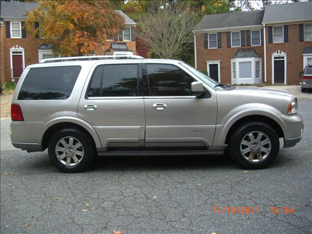 2003 Lincoln Navigator Unknown