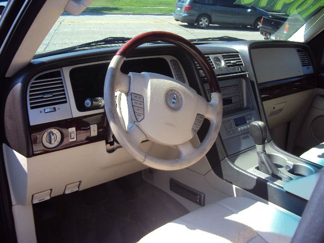 2003 Lincoln Navigator 2dr Coupe Convertible