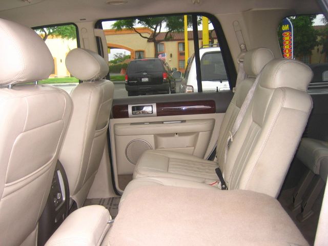 2004 Lincoln Navigator 1500 HD LT