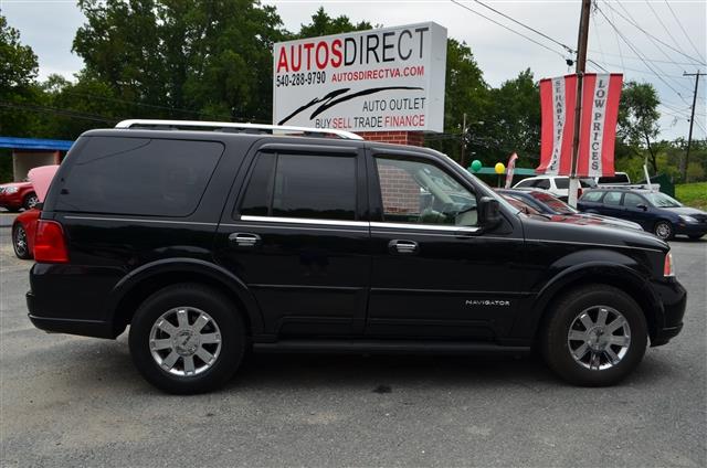 2004 Lincoln Navigator R25