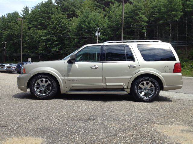 2004 Lincoln Navigator 2dr Coupe Convertible