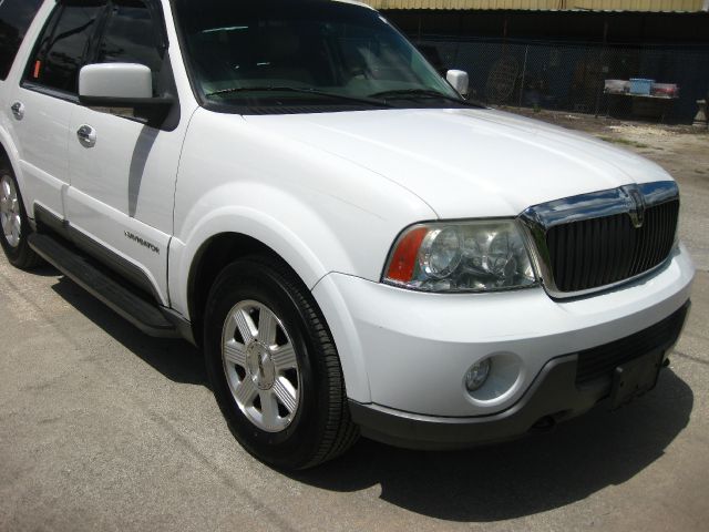 2004 Lincoln Navigator Wagon LX