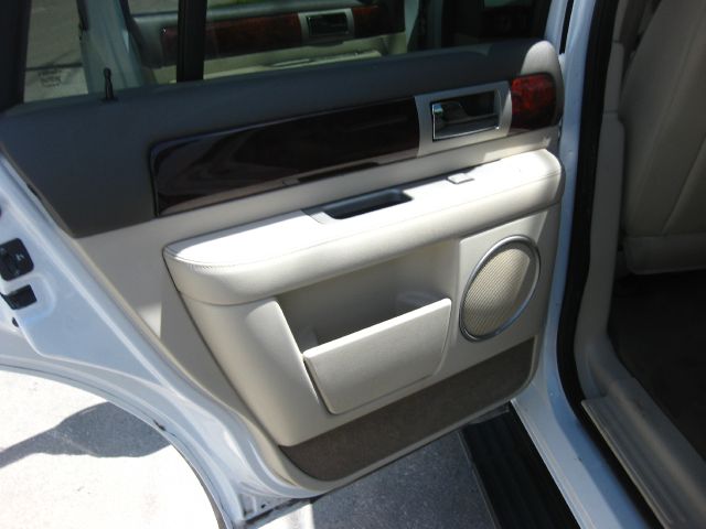 2004 Lincoln Navigator Wagon LX