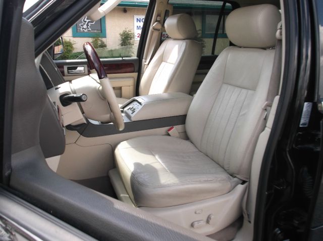 2004 Lincoln Navigator Wagon LX