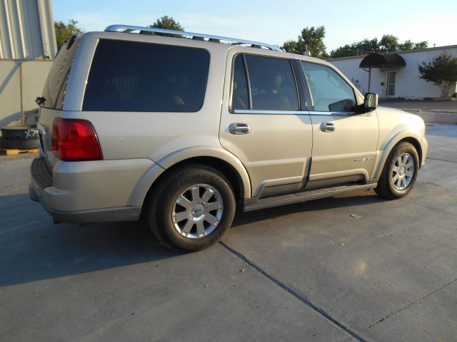 2004 Lincoln Navigator 2dr Coupe Convertible