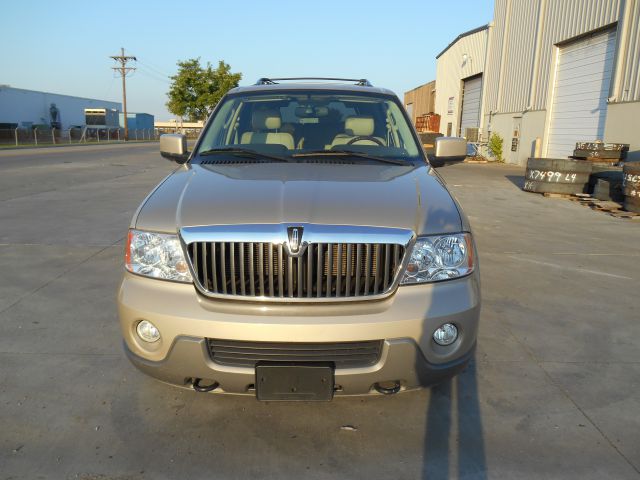 2004 Lincoln Navigator 2dr Coupe Convertible