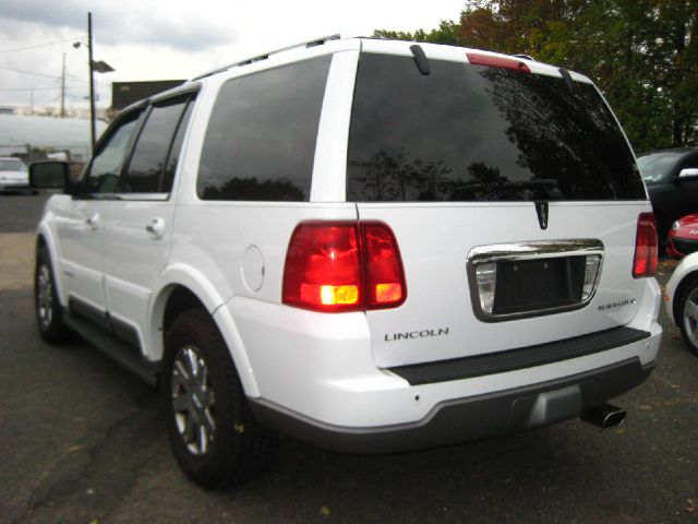 2004 Lincoln Navigator 2dr Coupe Convertible