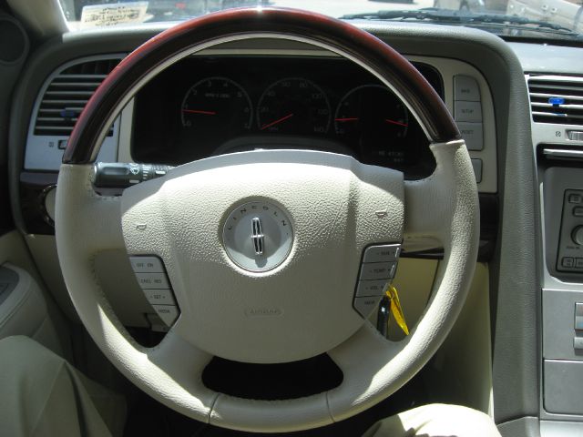 2004 Lincoln Navigator Wagon LX